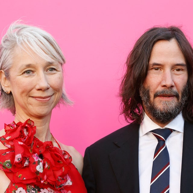 Keanu Reeves PROPOSES to Alexandra Grant in a private island.